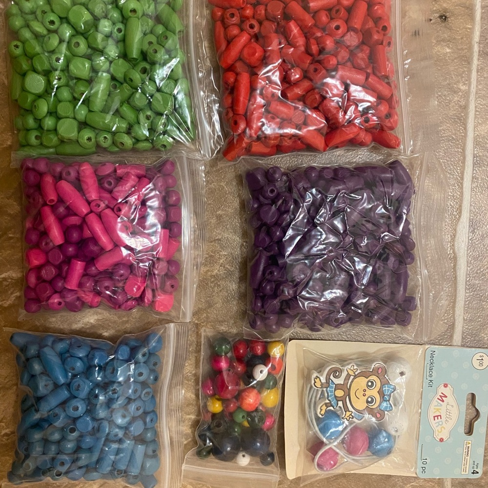 Assorted Craft Beads - Picture 7 of 9